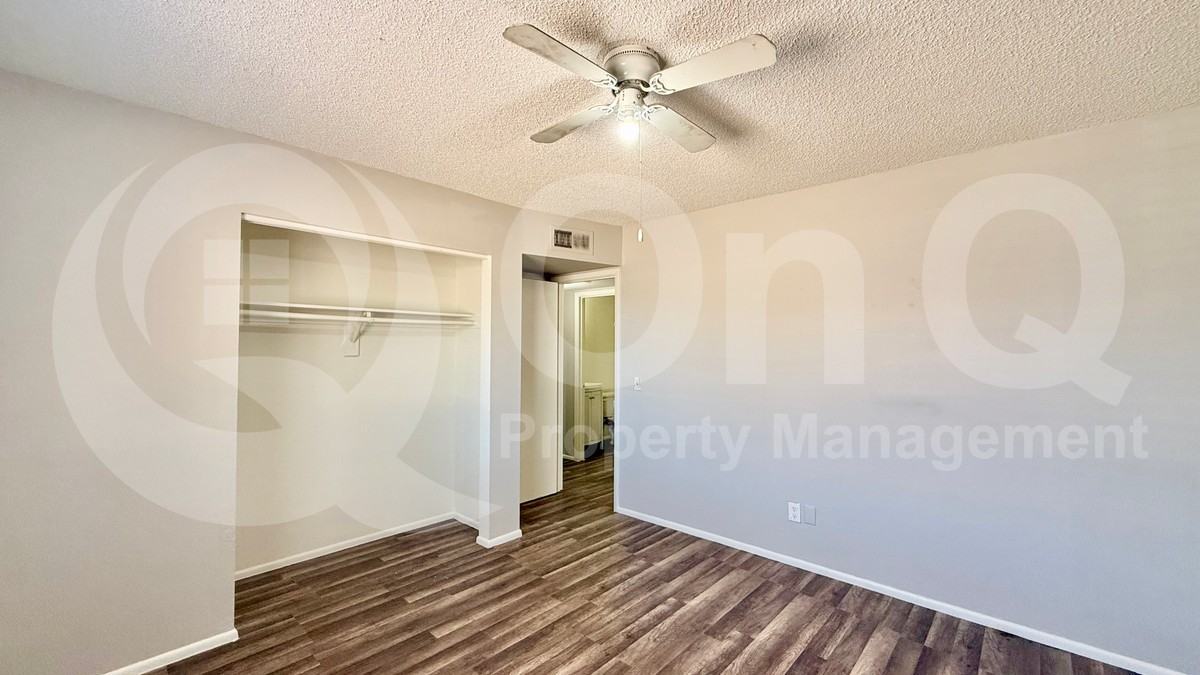 404 E Quail Ave #3 - Photo 5 of 12