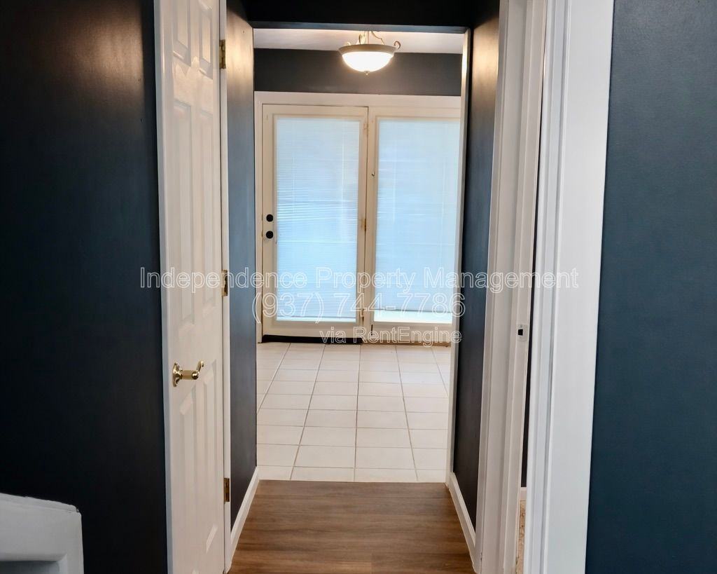 1173 Navaho Dr #B - Photo 4 of 27