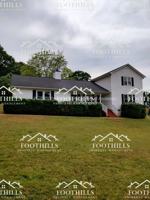 featured image of 213 Lake Forest Cir