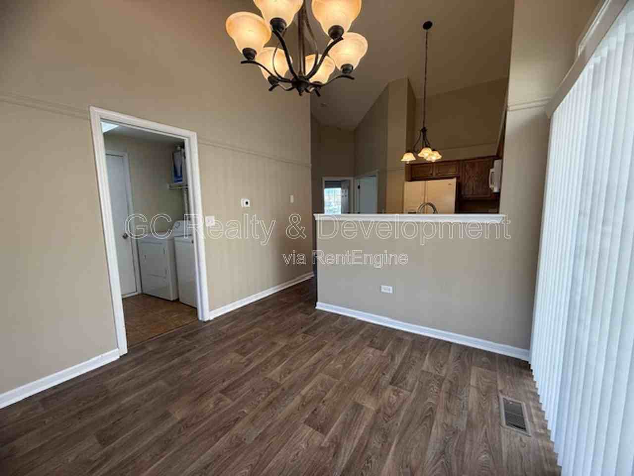 1652 Cesario Dr - Photo 4 of 20