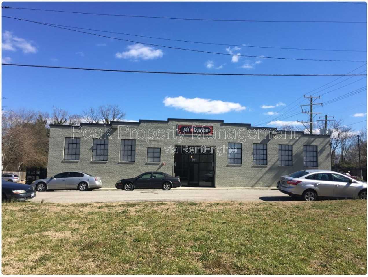 301 N Dunlop St #208 - Photo 2 of 3