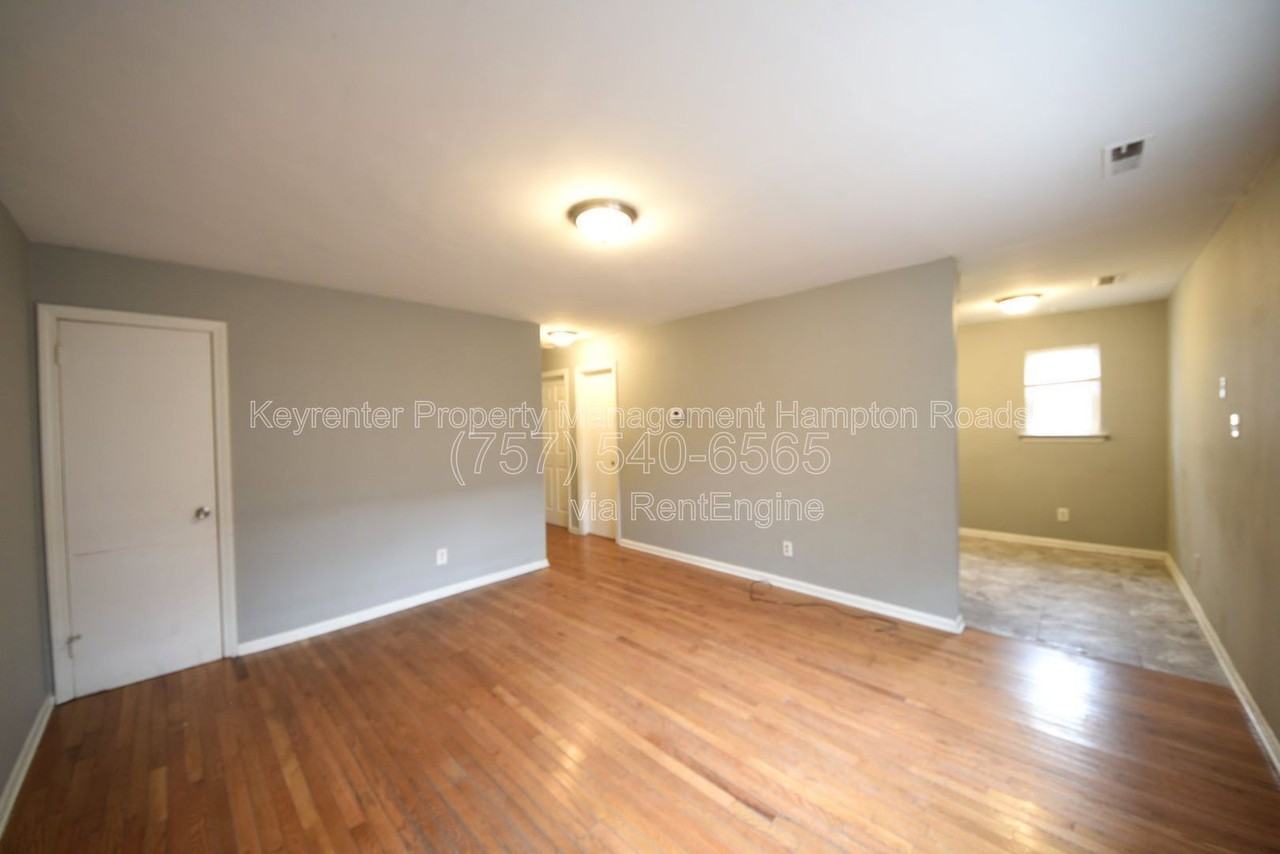 6252 Edward St #B - Photo 5 of 23