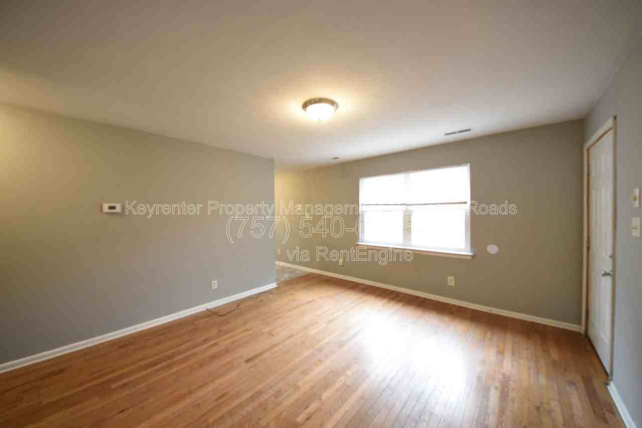 6252 Edward St #B - Photo 6 of 23