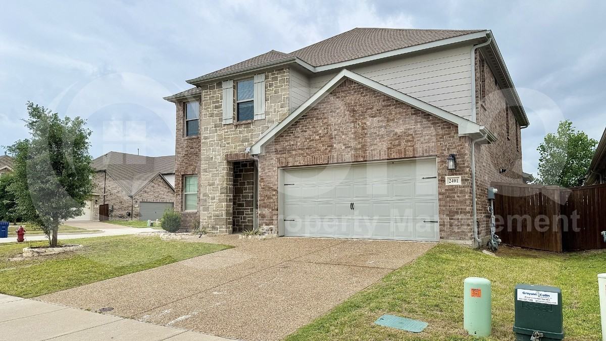 2401 Lovegrass Ln - Photo 2 of 4