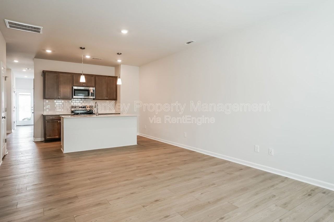 112 Silver Fir Ln - Photo 4 of 23