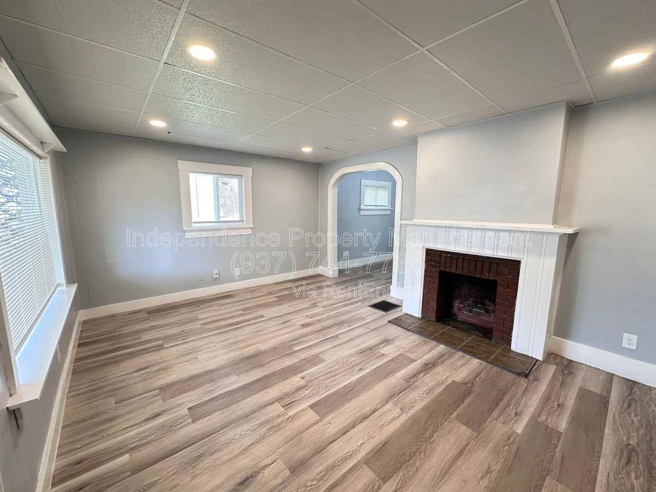 1020 Walnut Hill Pl - Photo 4 of 24