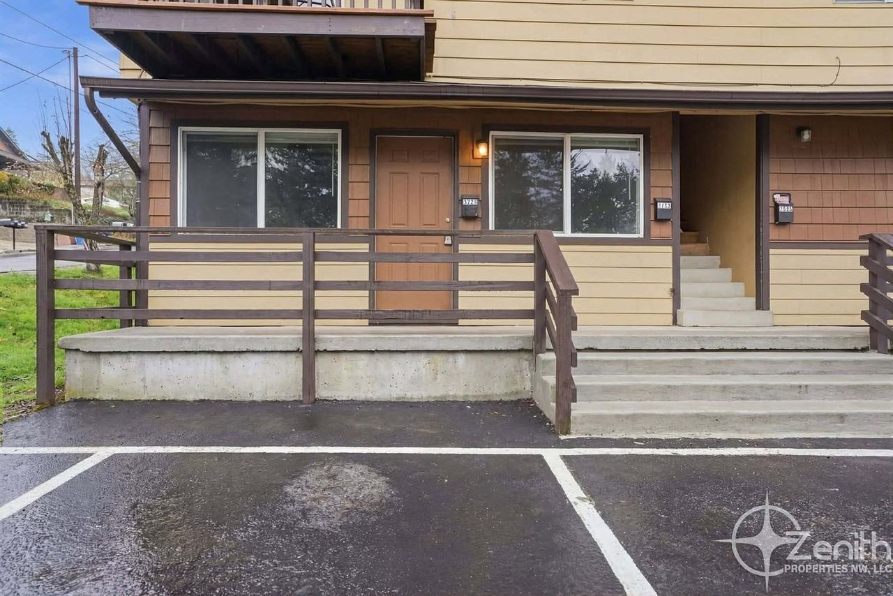 1222 Nw Couch St - Photo 2 of 24