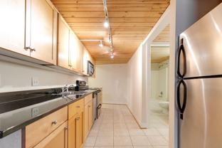 1321 1/2 E Main St #201 - Photo 1 of 1