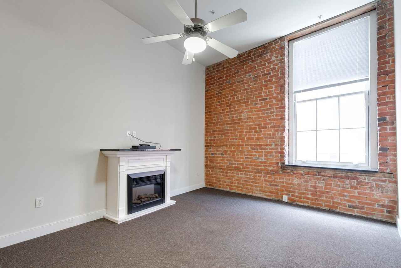 1321 1/2 E Main St #201 - Photo 6 of 17