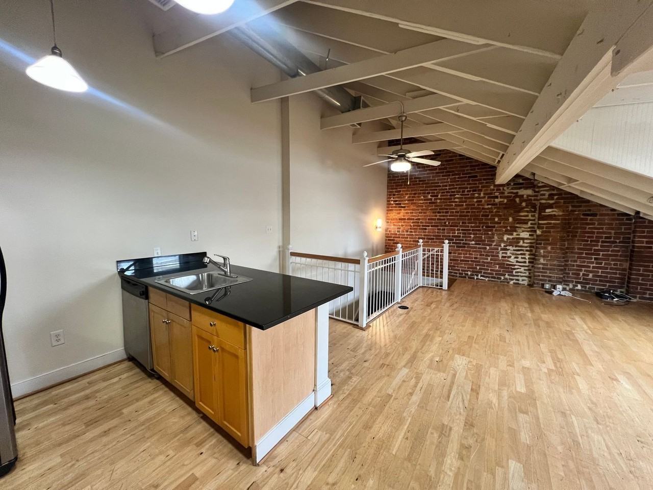 1321 1/2 E Main St #315 - Photo 5 of 16