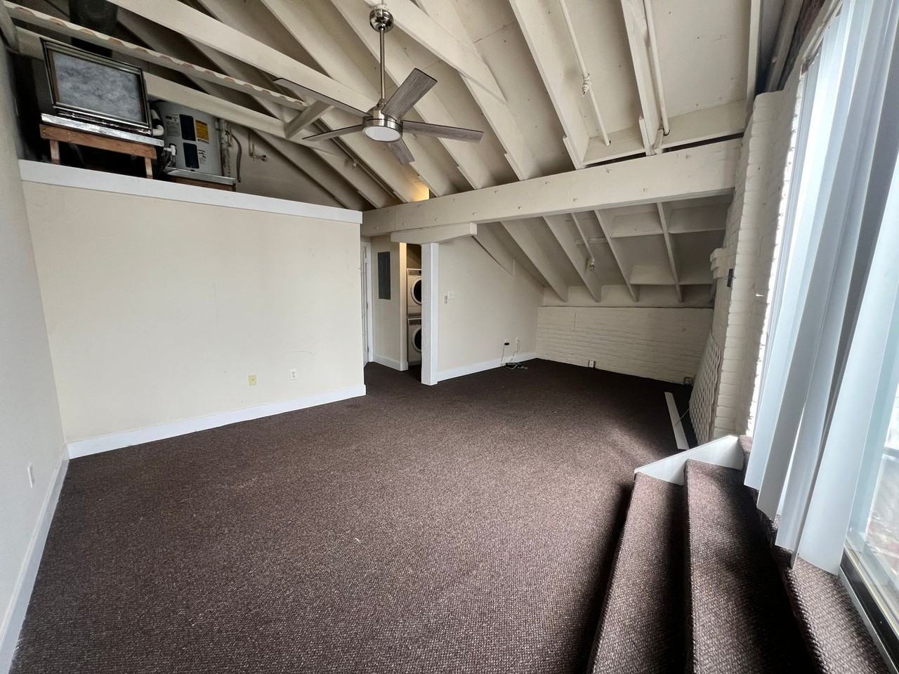 1321 1/2 E Main St #315 - Photo 7 of 16