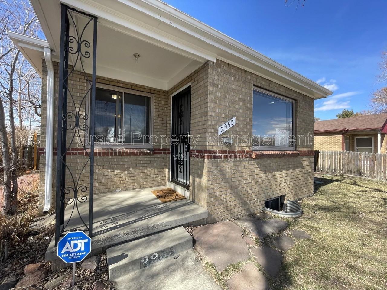 2955 Quebec St - Photo 2 of 20