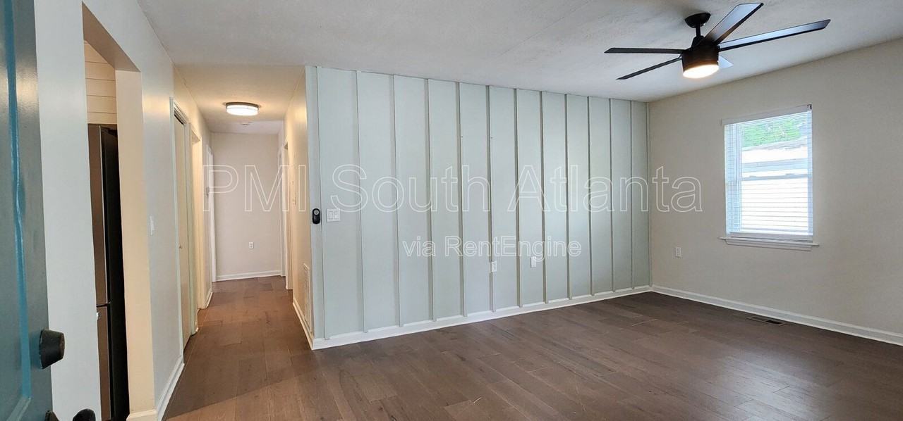 95 Thirkield Ave Se - Photo 5 of 33