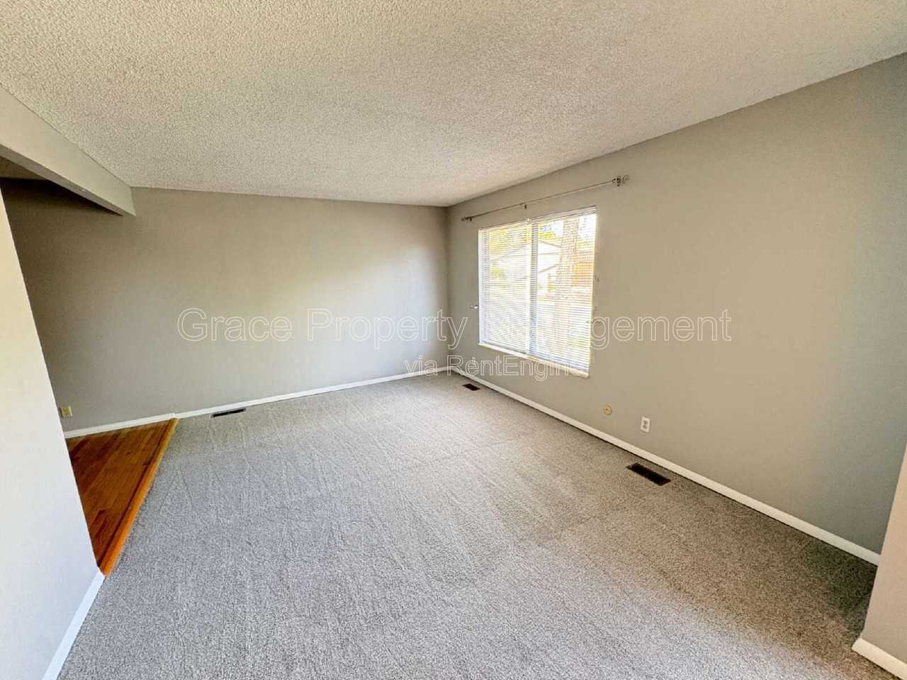 3541 S Kittredge St #C - Photo 4 of 19