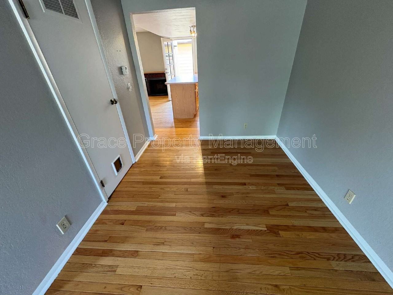 3541 S Kittredge St #C - Photo 5 of 19