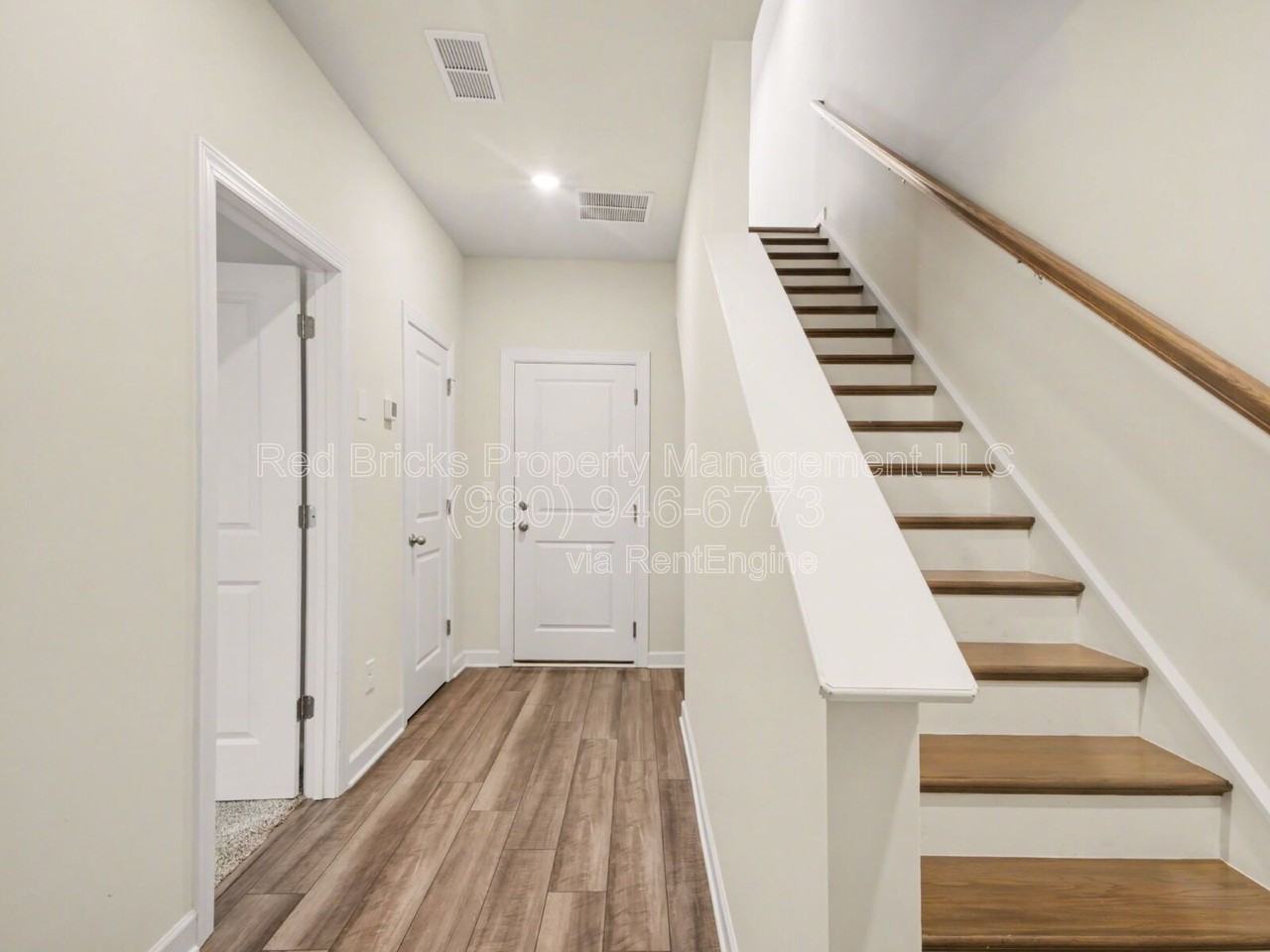 4426 Millennium Ave - Photo 7 of 33