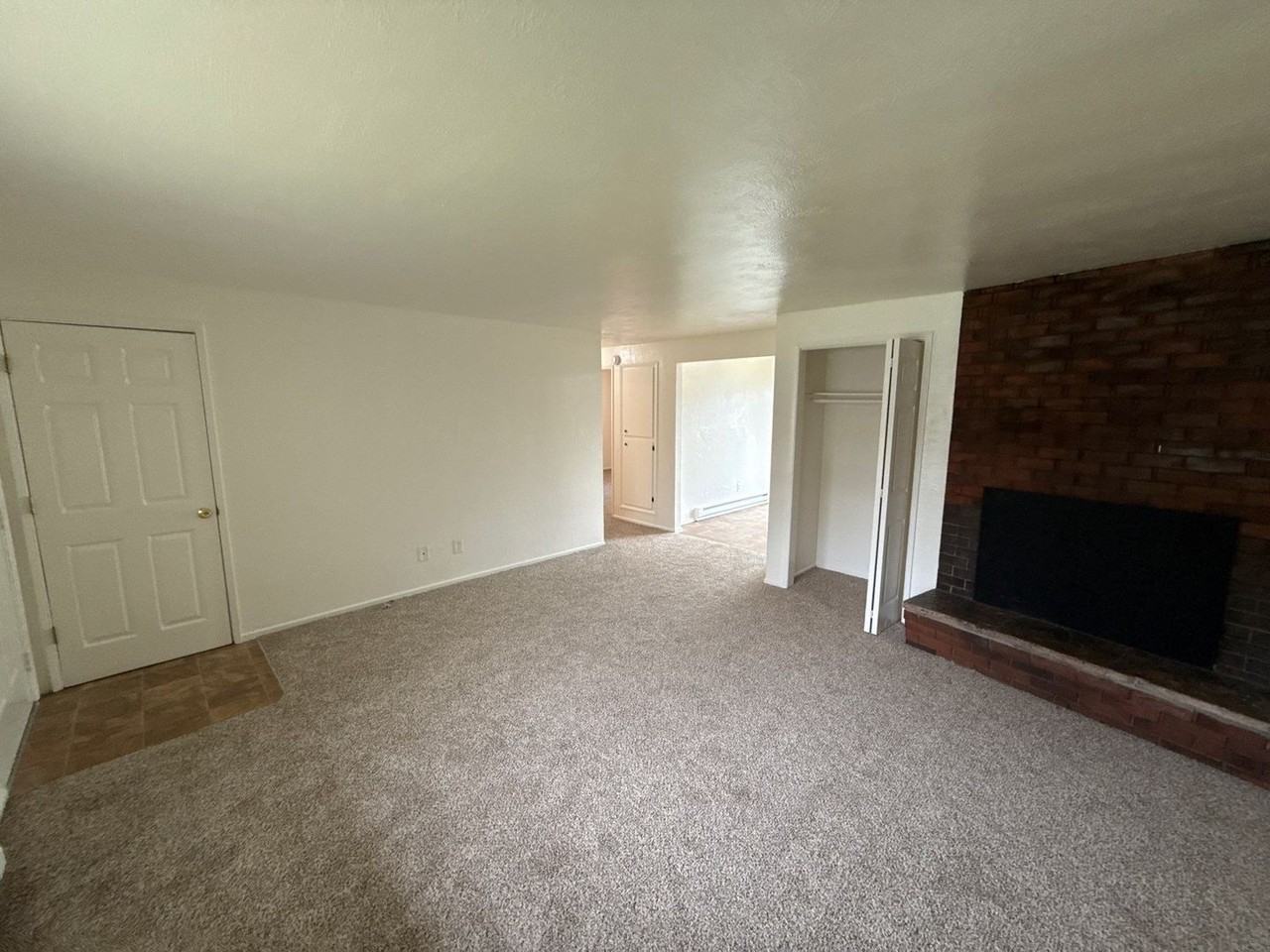 3875 Iberis St Ne - Photo 5 of 18