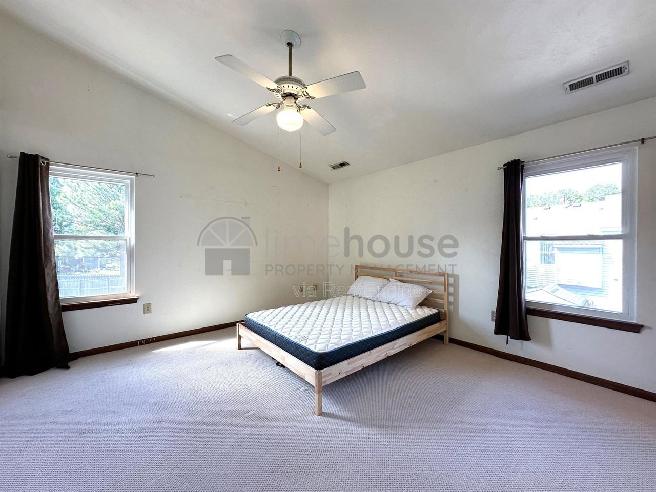 400 Greenview Dr - Photo 7 of 14