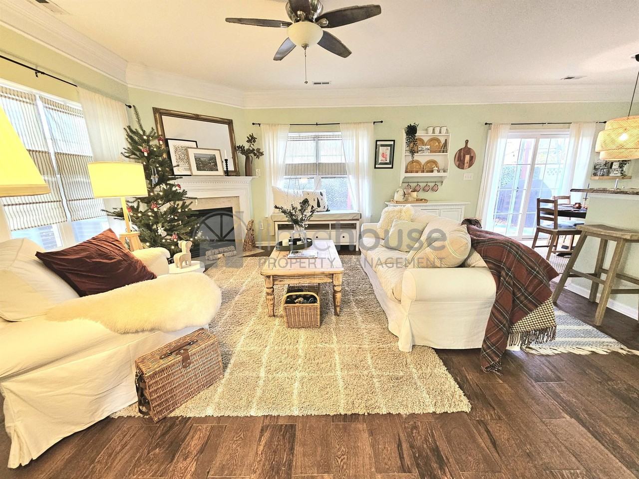 820 Gem Ct - Photo 2 of 23