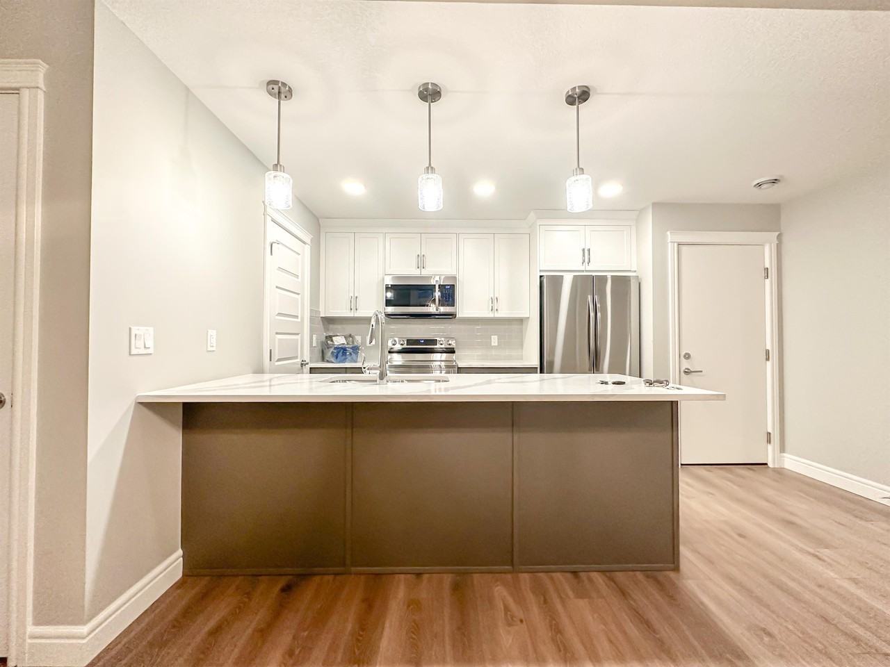 19661 48 Street SE, Calgary - Photo 2 of 20