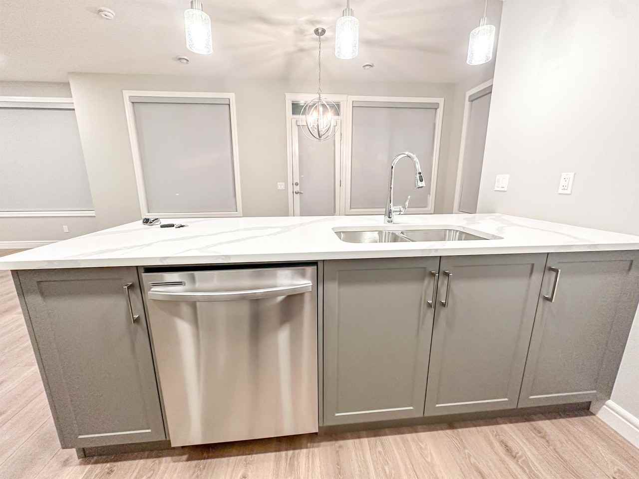 19661 48 Street SE, Calgary - Photo 4 of 20