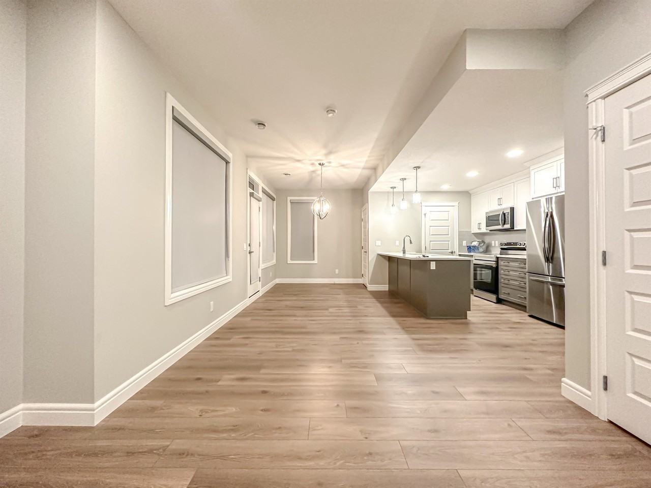 19661 48 Street SE, Calgary - Photo 5 of 20