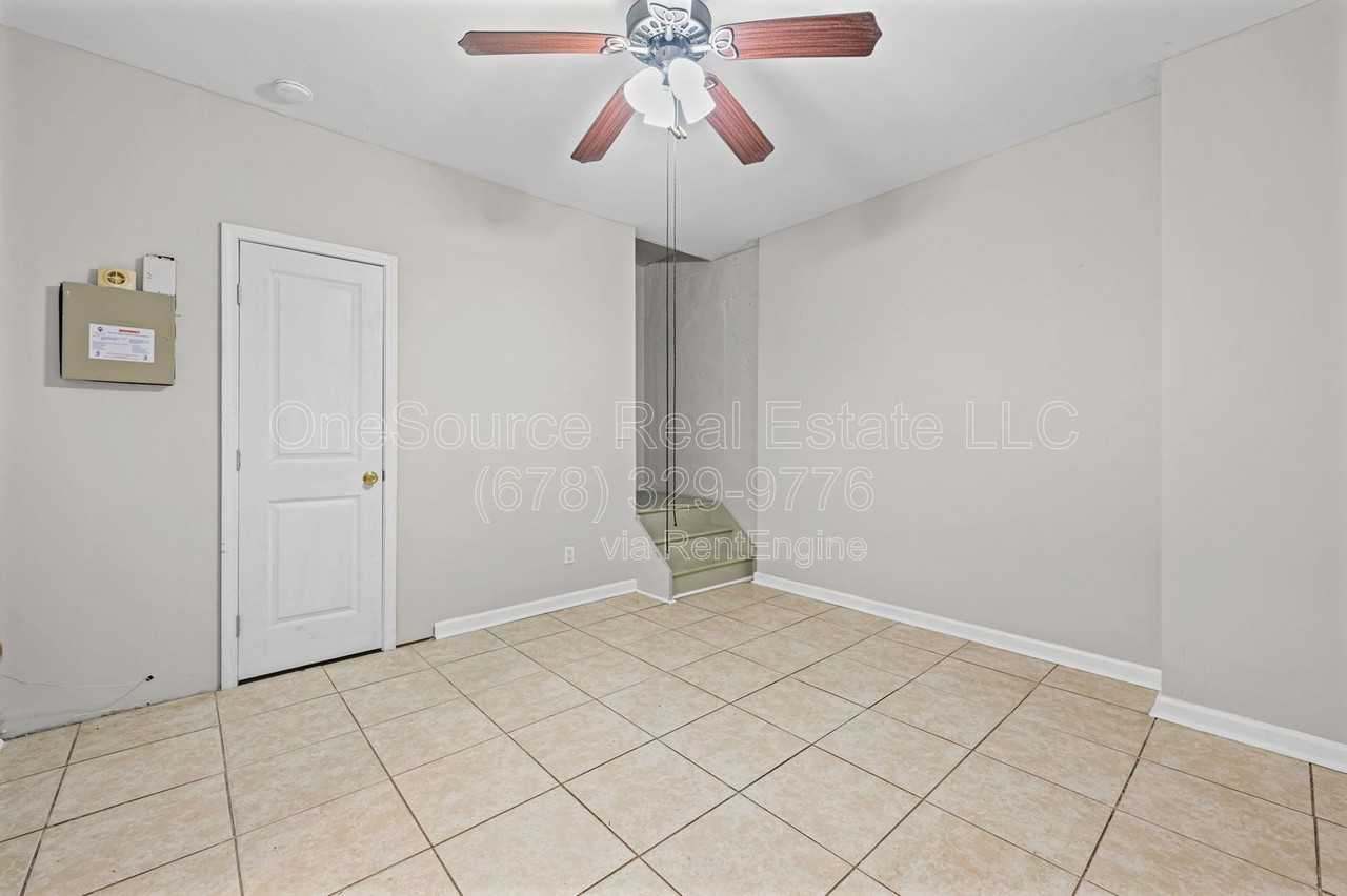 4211 Crestside Rdg #B - Photo 7 of 18