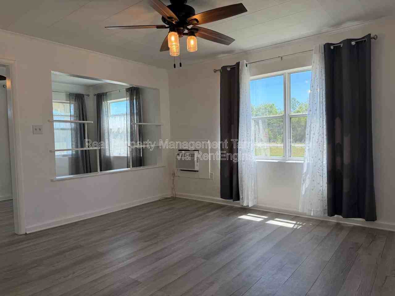 6900 Miami Dr #1 - Photo 5 of 18