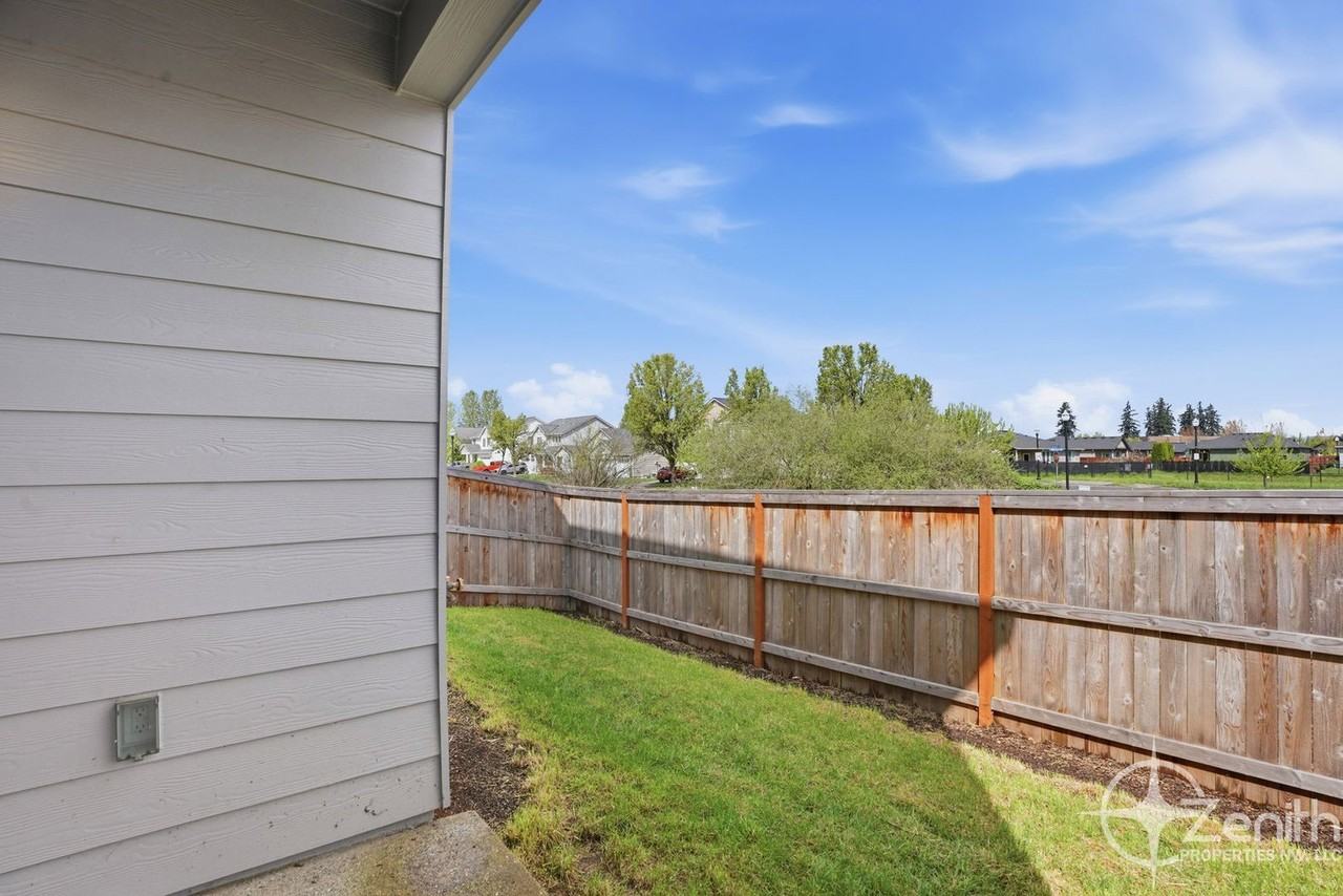 2030 Nw 14th Way - Photo 6 of 47