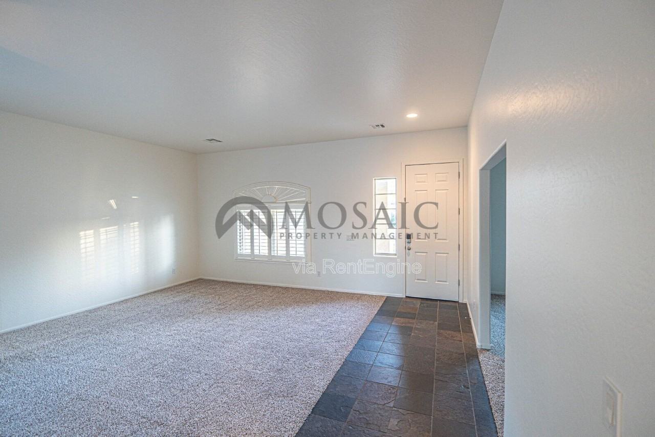 21316 E Via Del Rancho - Photo 3 of 23