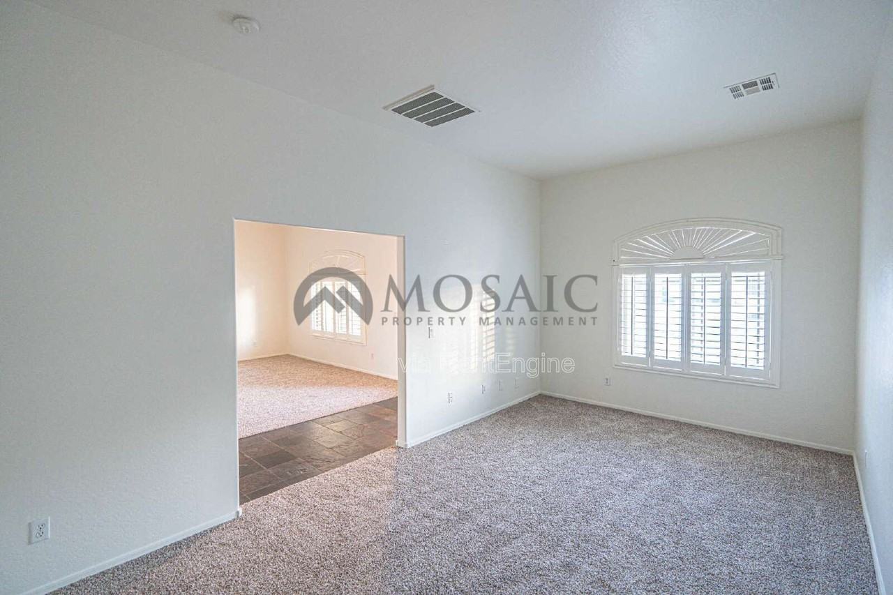 21316 E Via Del Rancho - Photo 4 of 23