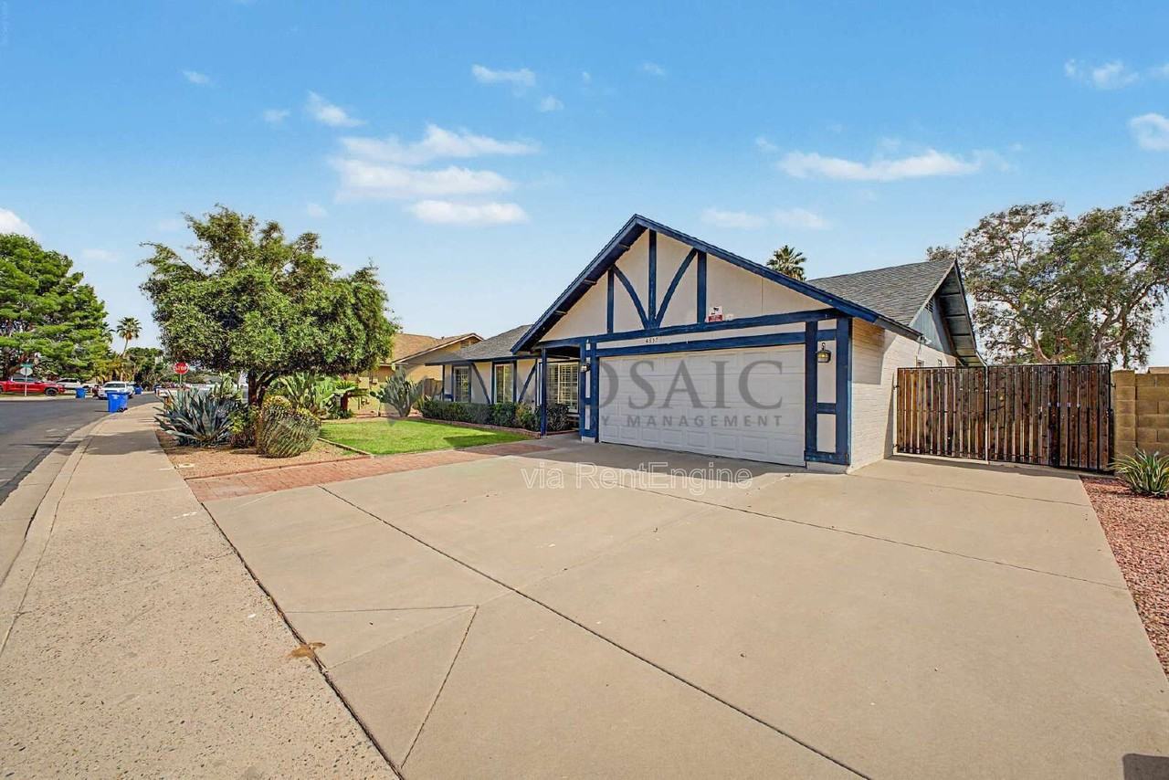 4837 E Encanto St - Photo 3 of 32