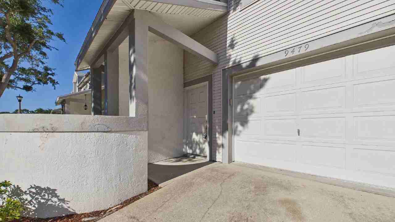 9479 Tara Cay Ct - Photo 6 of 50