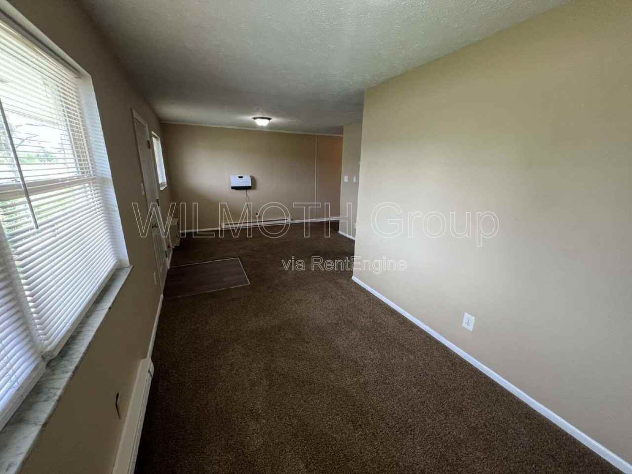 3001 N Campbell Ave #4 - Photo 2 of 13