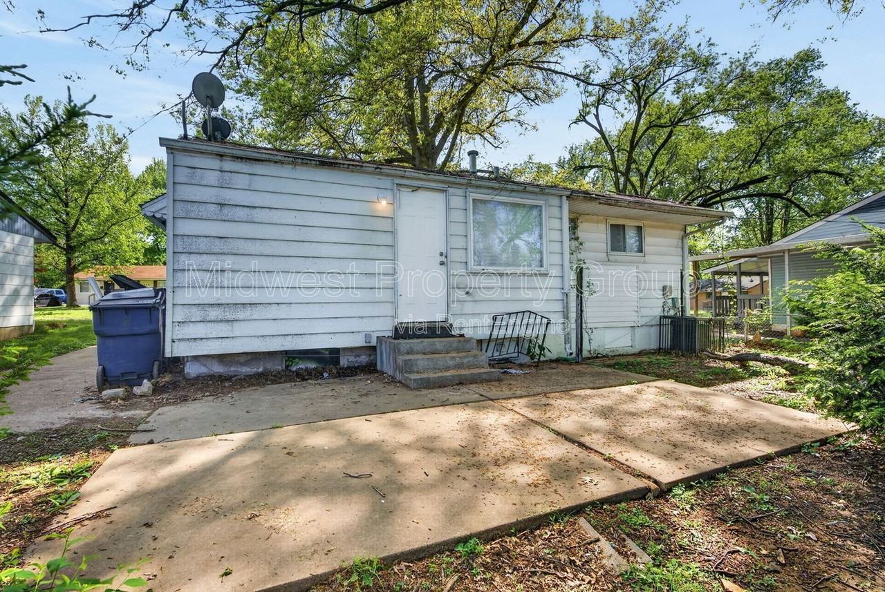 257 Glen Garry Rd - Photo 5 of 30