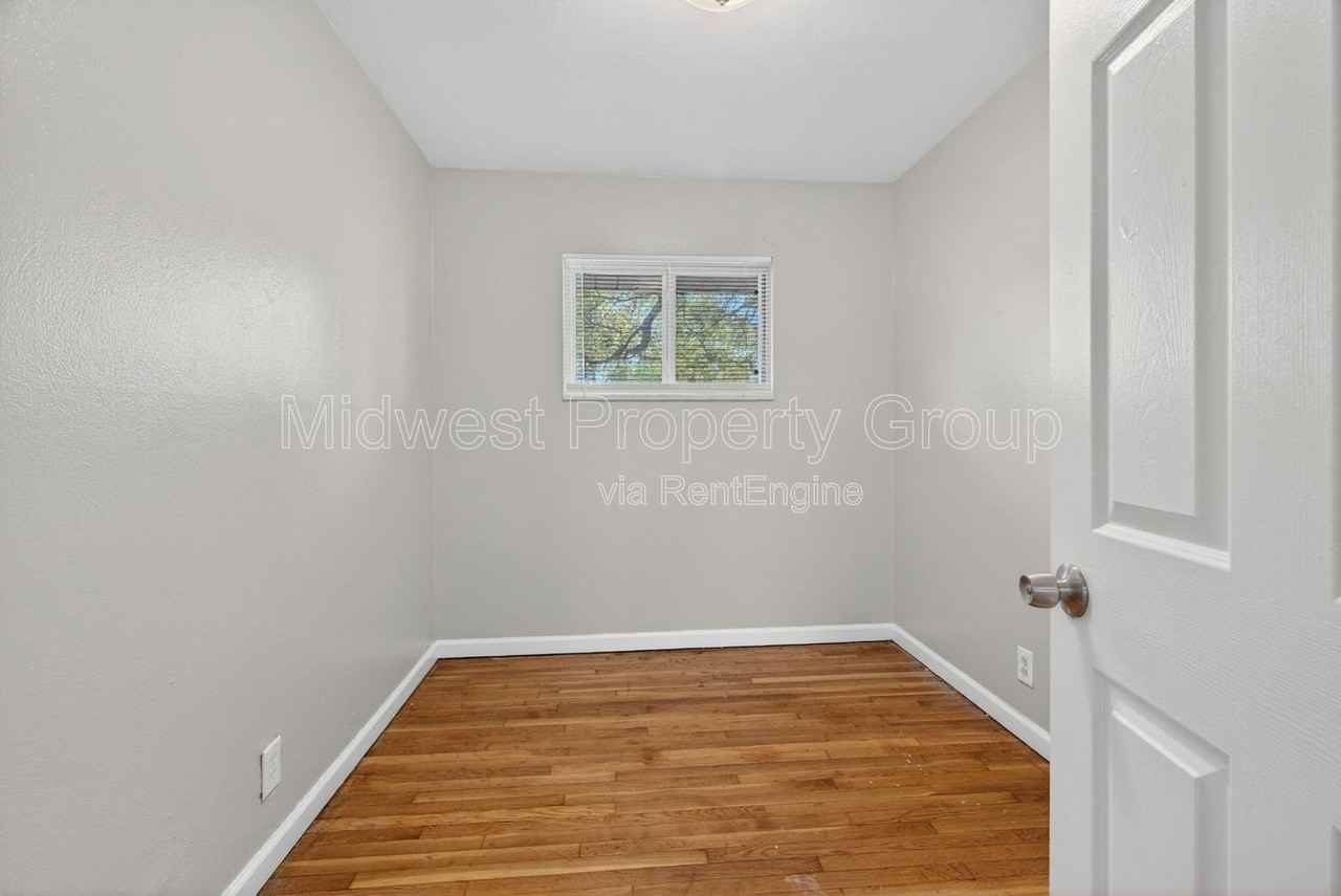 257 Glen Garry Rd - Photo 7 of 23