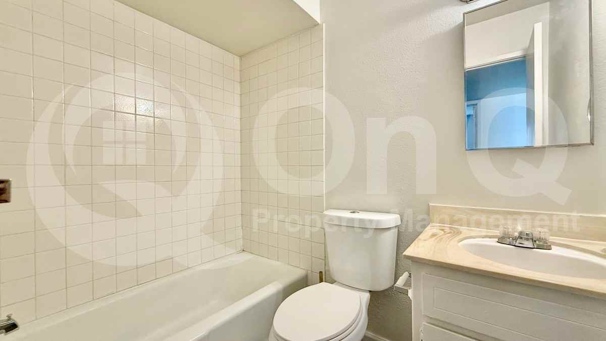 12602 N 21st Ave - Photo 2 of 10