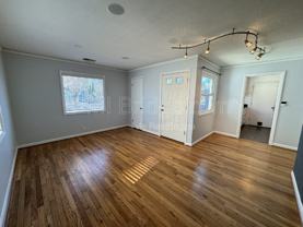 9545 N Hodge Ave - Photo 1 of 1