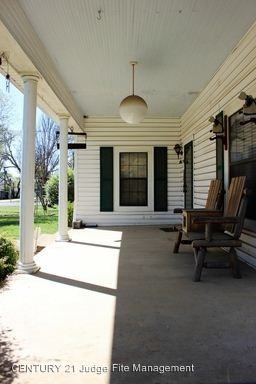 717 W Avenue H - Photo 2 of 10