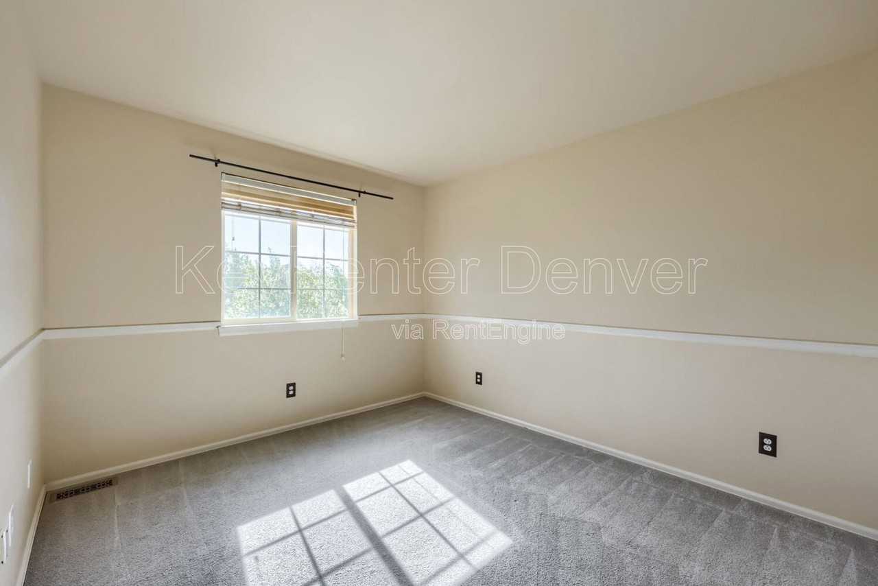 21709 E Kent Dr - Photo 7 of 12