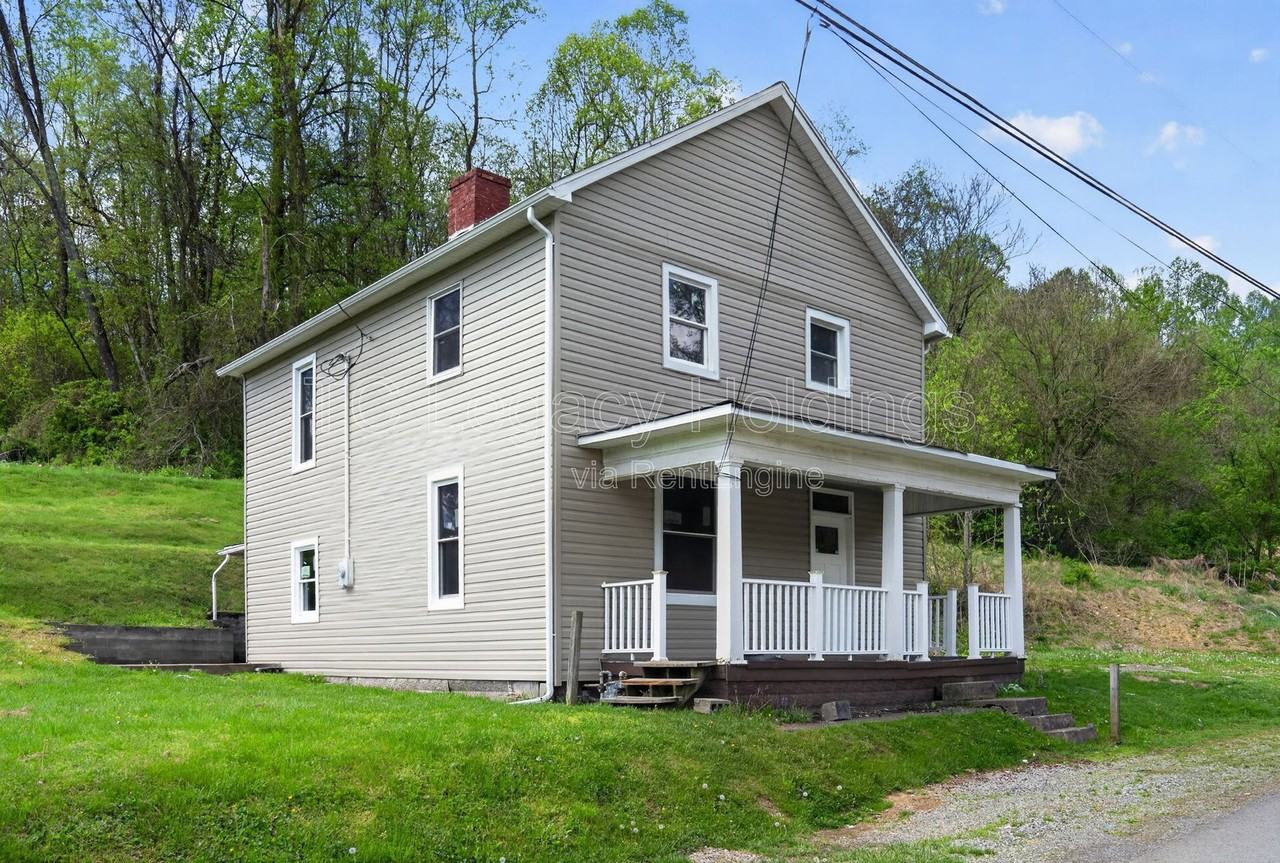 73 Beechwood Ave - Photo 3 of 31