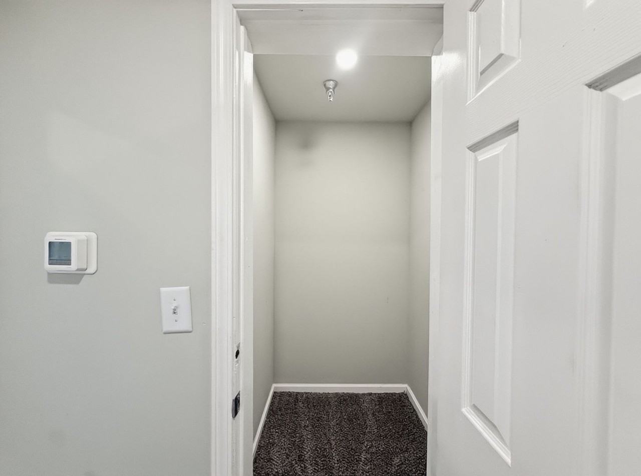 1055 Walnut St #C - Photo 6 of 9