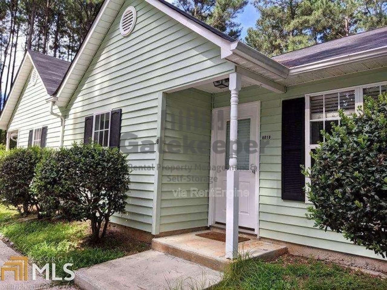 681 Senoia Rd - Photo 2 of 15