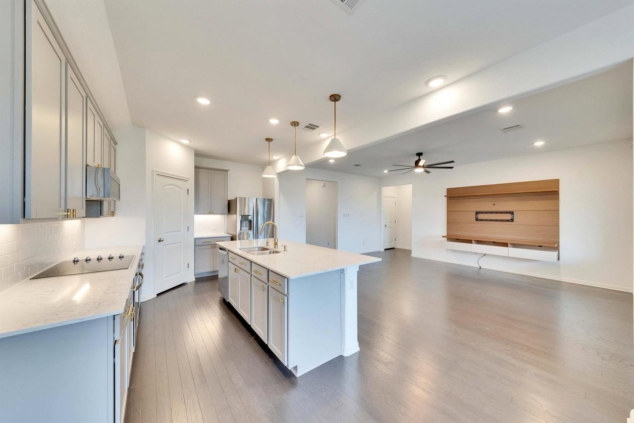 17728 Zinfandel Dr - Photo 7 of 24