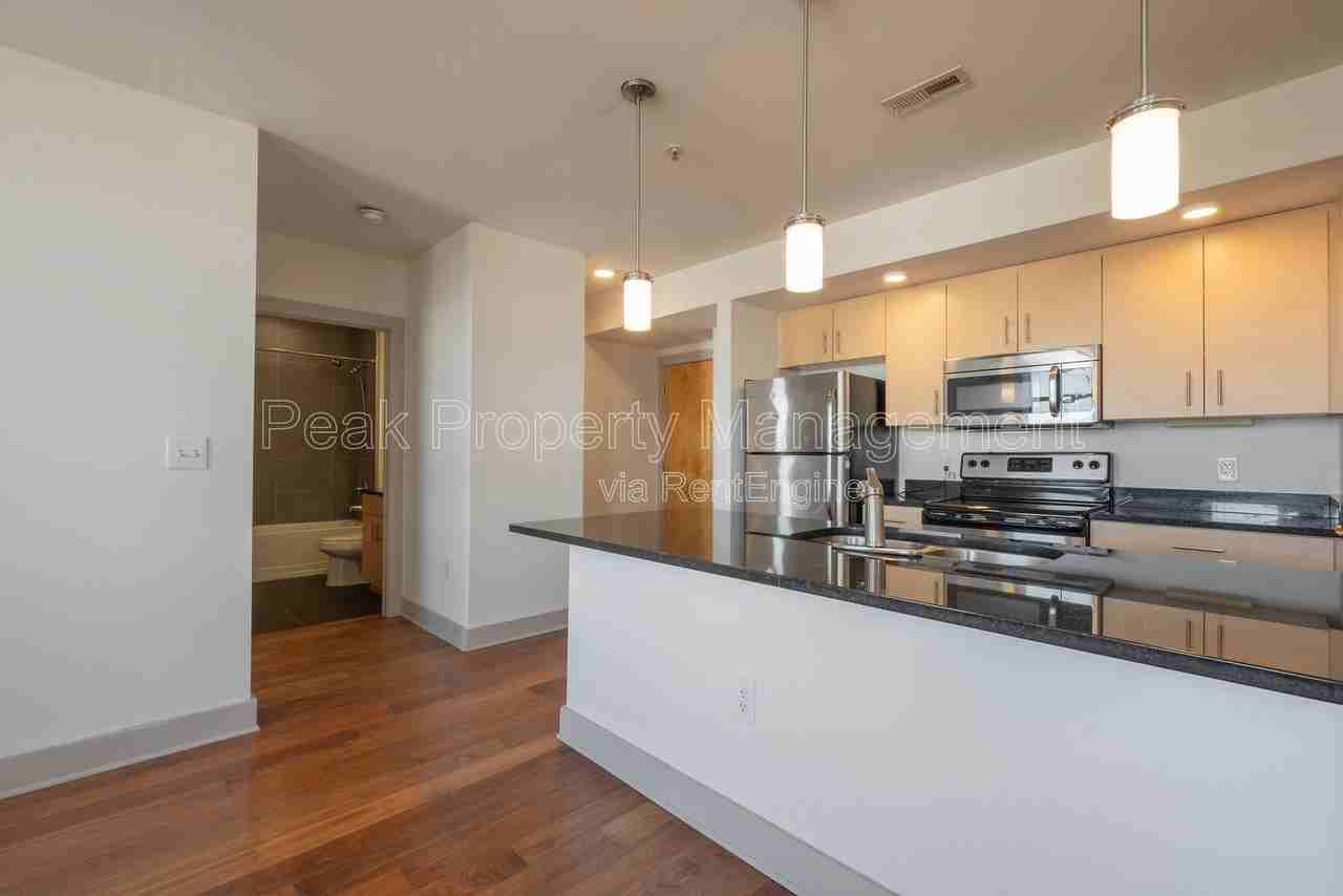 30 Franklin St #506 - Photo 5 of 8