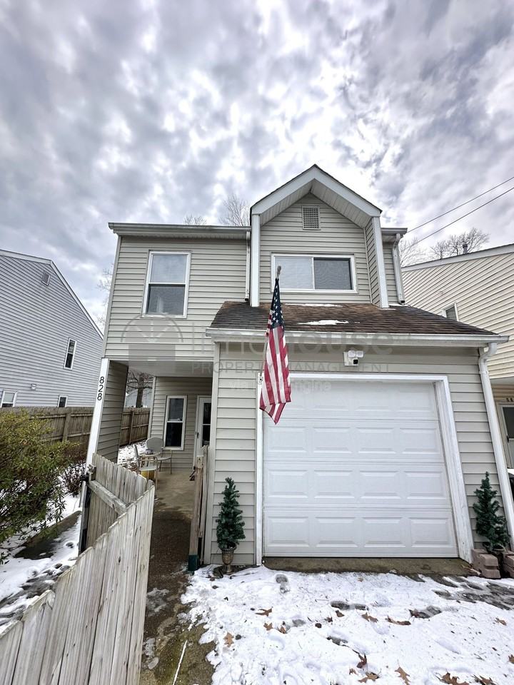 828 23rd St - Photo 2 of 26