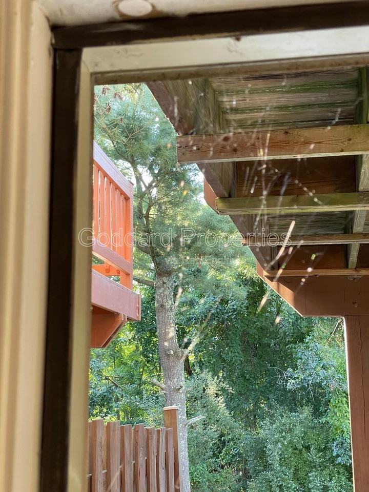 18 Corriedale Ct - Photo 3 of 17