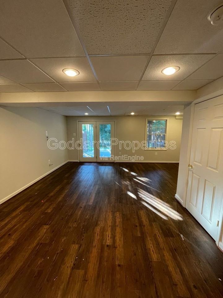 18 Corriedale Ct - Photo 6 of 17