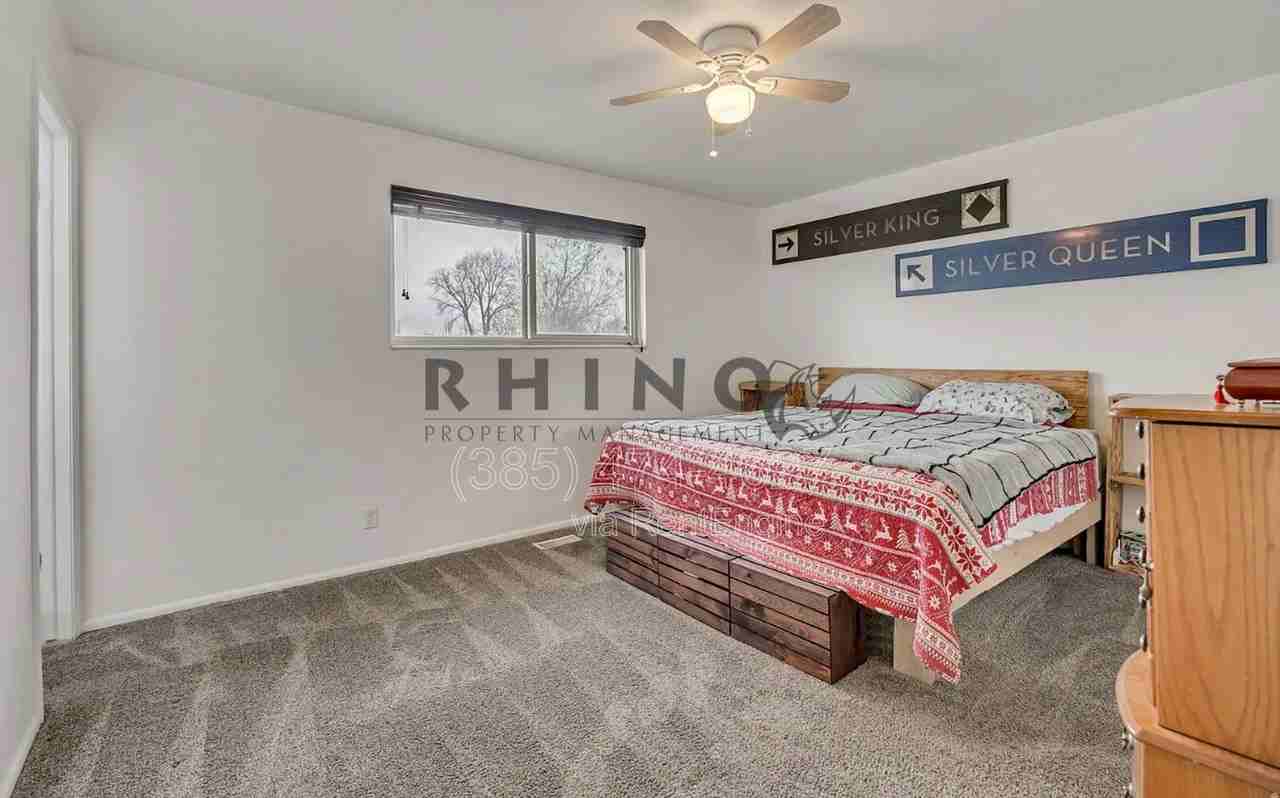 9218 S Laura Anne Way - Photo 7 of 31