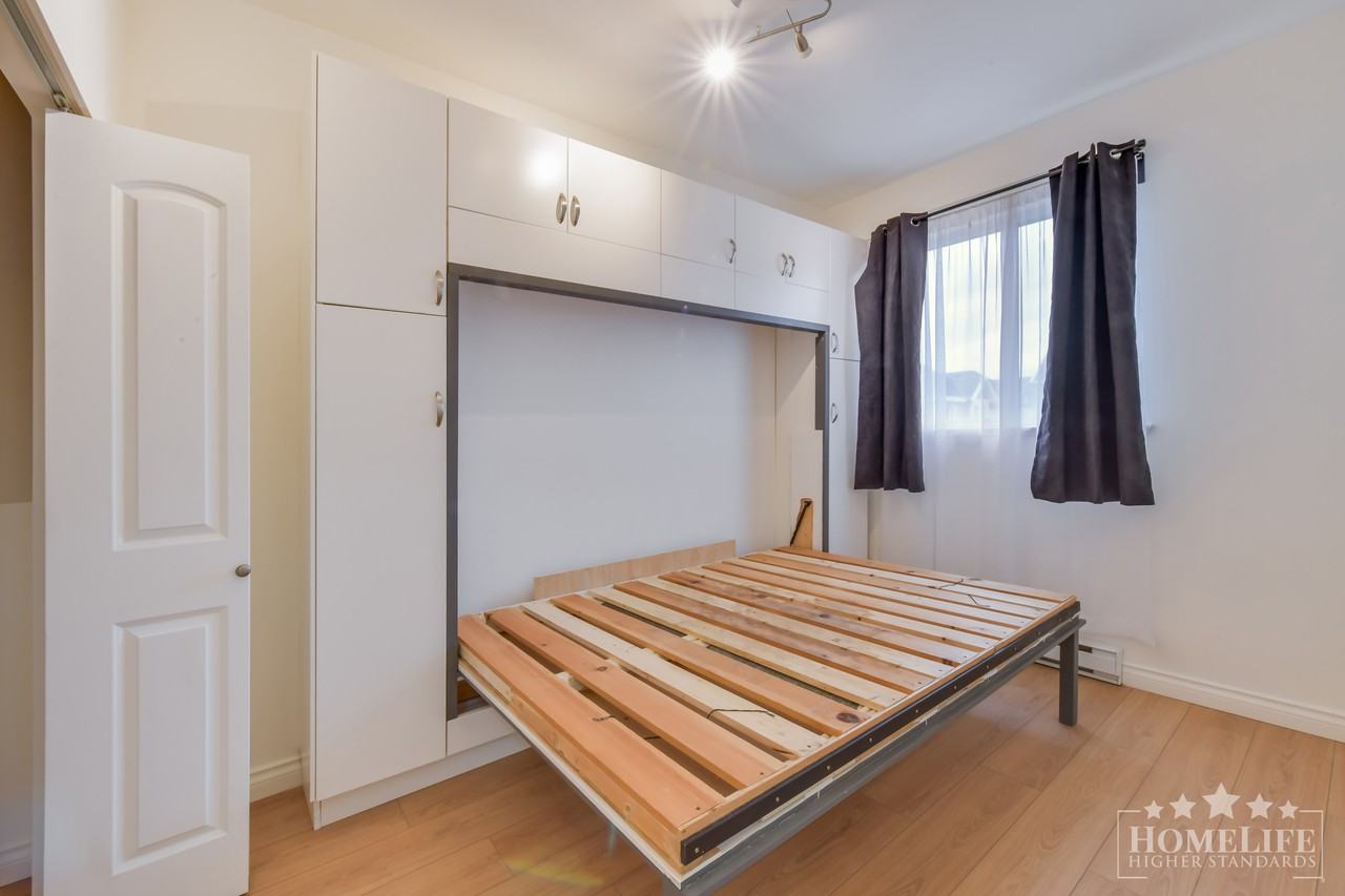 6983 192 St - Photo 7 of 13